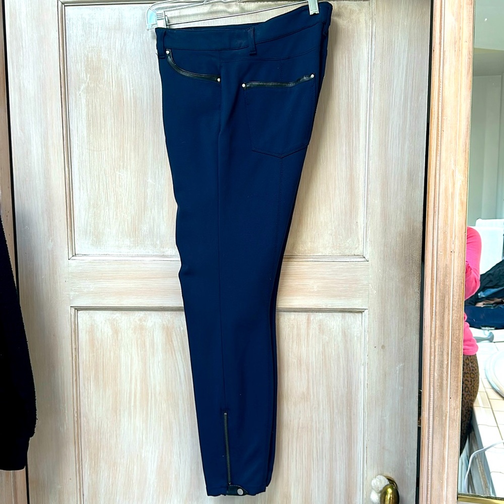 Navy blue suit. Size 6. White House Black Market.